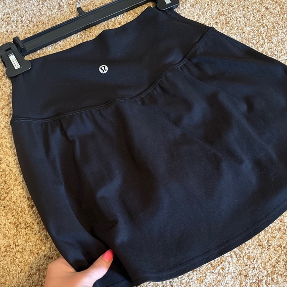 Lulu Align skirt in black - Picture 1 of 3